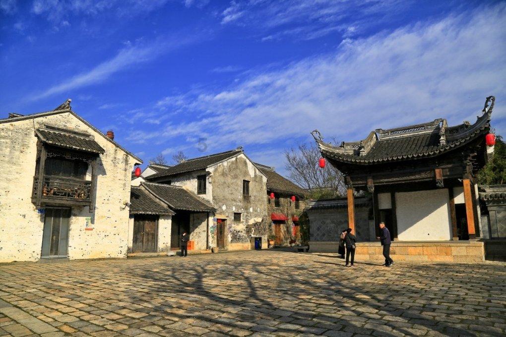 逃离冰淇淋岛屿